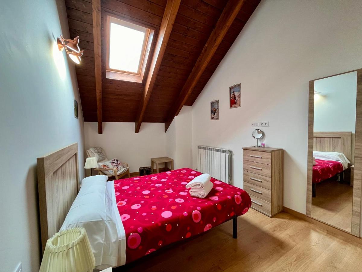Bpirineos-Ardones Apartment เบนาสเก ภายนอก รูปภาพ
