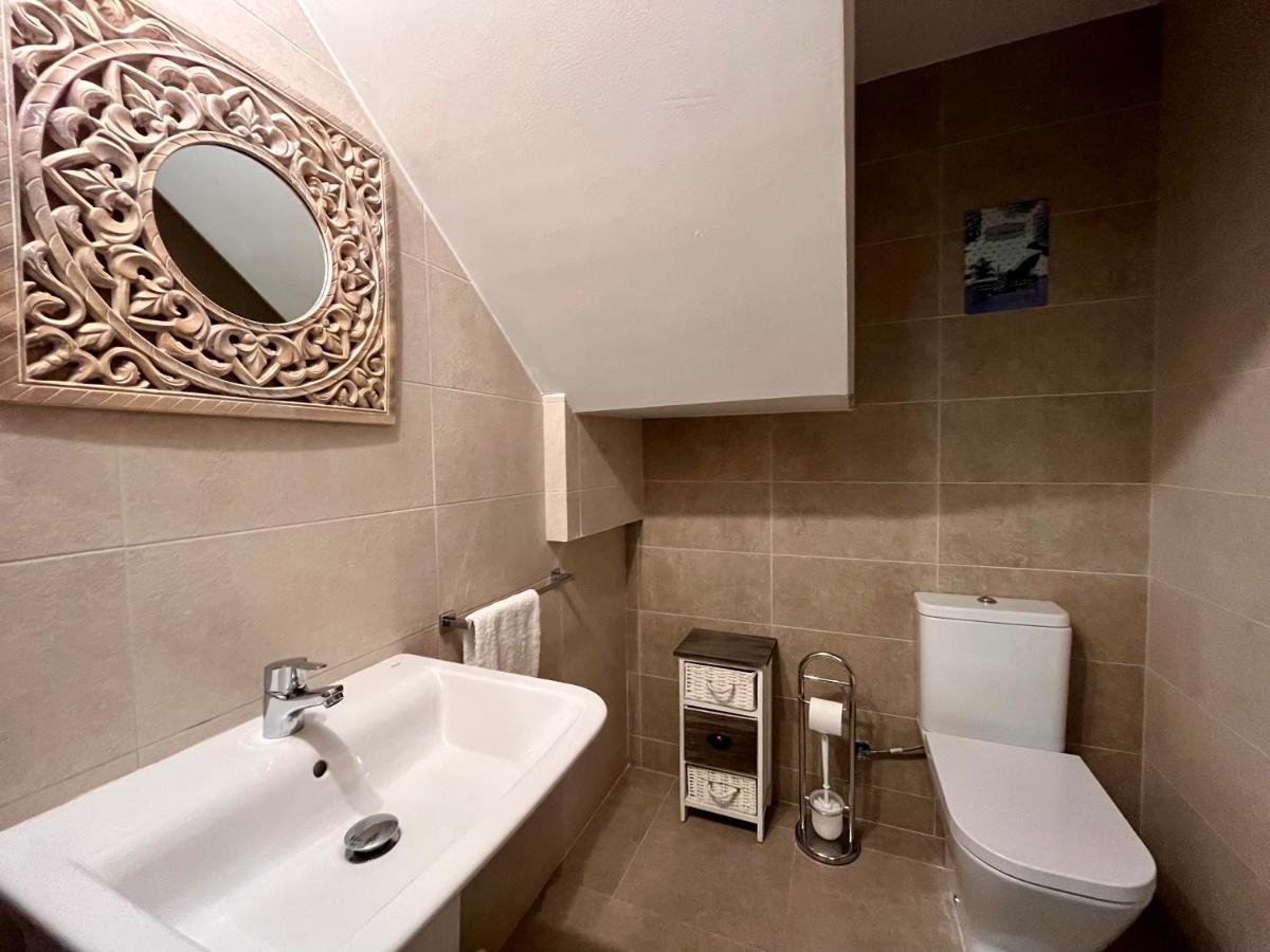 Bpirineos-Ardones Apartment เบนาสเก ภายนอก รูปภาพ