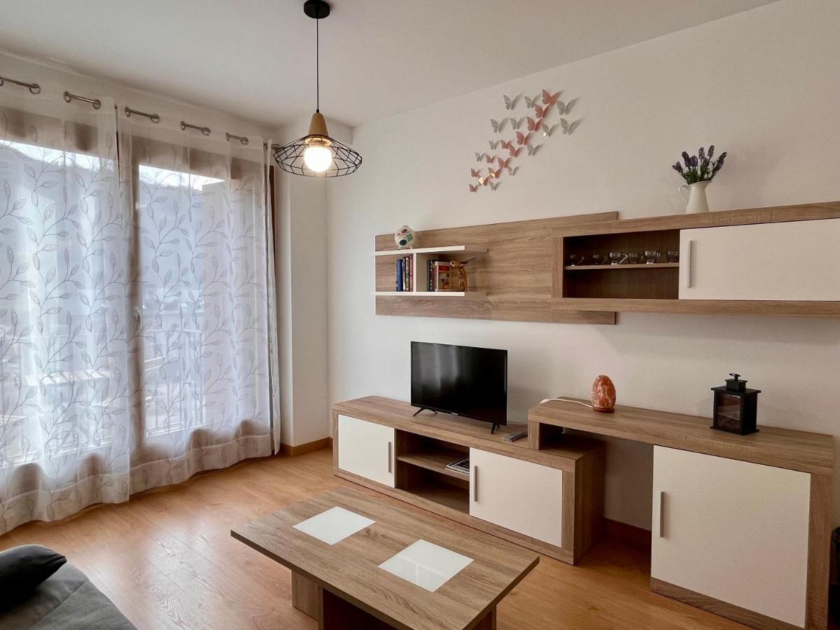 Bpirineos-Ardones Apartment เบนาสเก ภายนอก รูปภาพ